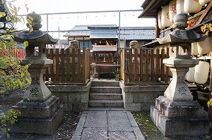 県（あがた）神社